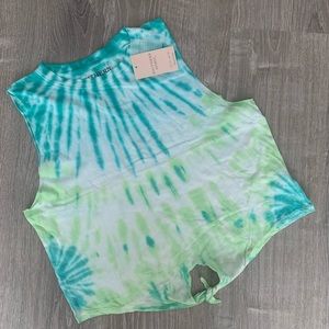 NWT Southern Spirit Tie Dye Crop Top
